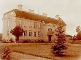 Landstingets hus i Håga, tvåvånings byggnad.