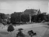 Stadsvy, Centralparken.
Örebro slott i bakgrunden.
