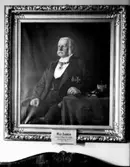 Porträtt.
Oljemålning av Nils Sundin, ordförande i Örebro Läns Hypoteksförenings styrelse mellan 1867-1893.
Konstnär: Axel Borg.