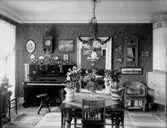 Rumsinteriör.
Fotograf Sam Lindskogs hem.