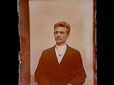 Sam Lindskog, bröstbild.Sam Lindskogs privata bilder.