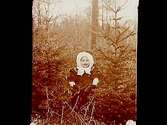 En flicka. Märta Lindskog, 1 år och 6 månader.Sam Lindskogs privata bilder.