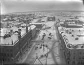 Vy över Stortorget, Örebro, i slutet av 1800-talet.
Till vänster på bilden Rådhuset.