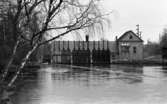 Ervalla översvämning 30 mars 1968 

Översvämning vid ett kraftverk.