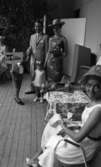 70 talets måltid, sommar fam. 16 juni 1965

Familj i manekänguppvisning
