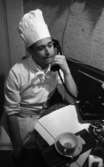 Jobben och vi, Drotten 3 juli 1965

Kock talar i telefon