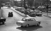 Påsktrafiken, 12 april 1966

Biltrafik i korsningen vid Centralstation