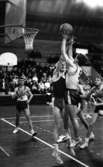 Basket 12 april 1965