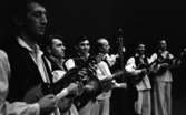 Jugoslaviska folkdansare 12 april 1965