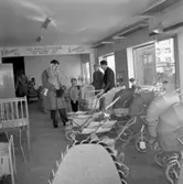 Barnvagnsaffär.
24 mars 1960