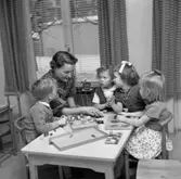 Daghem i Längbroparken.
17 februari 1955