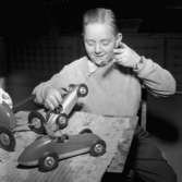 Tävling i modellbilar.
18 februari 1955
