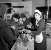 Livsmedelsutställningen.
28 februari 1955