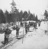 Manover i Bergslagen. Bildsida.
12 mars 1955