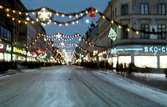 Julskyltning på Drottninggatan vid våghustorget i Örebro