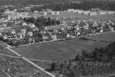 Flygfoto över Laxå.
Bilden tagen för vykort.
Förlag: Allans Pappershandel, Laxå.