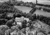 Flygfoto över Segersjö Slott, Odensbacken.
Bilden tagen för vykort.