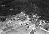 Flygfoto över Gisselnäs, Åtorp.
Bilden tagen för vykort.
Förlag: Martin Lundell, Åtorp.