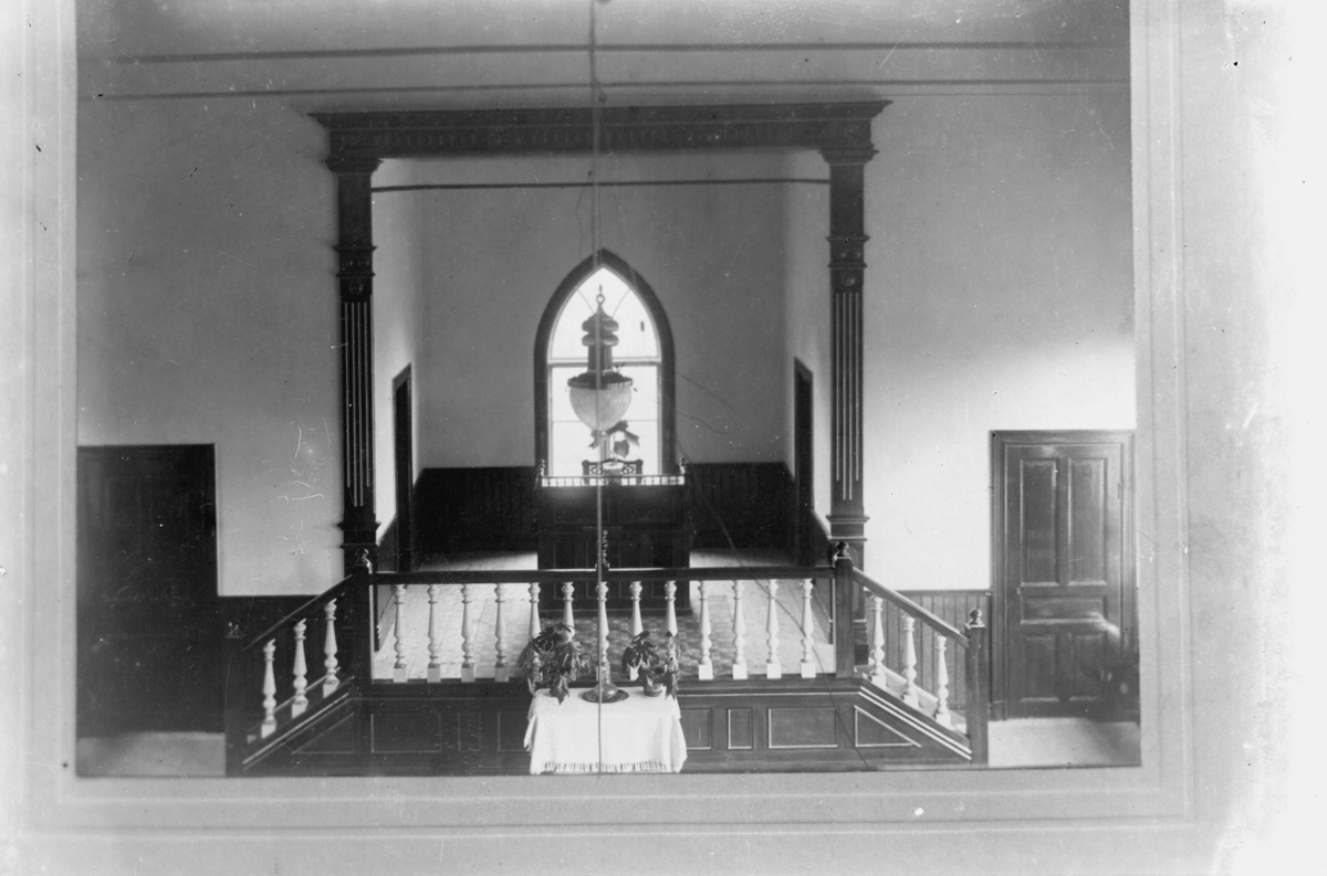 Gustaf Ferdinand Hallberg, Kyrkointeriör.