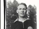 Lars O Widlund spelade 5 allsvenska fotbollsmatcher, 5 div.1 matcher under åren
1940-49.