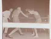 Boxning, Idrottshuset 1947.
 Matchbilder, Rolf Norling.