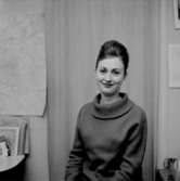 En kvinna.HaglundBilden tagen för pass.