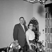 Rumsinteriör, ett par.
Eskil Fredrikssons 50-årsdag.