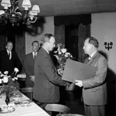 Prisutdelning på restaurang City.
Wigrell & Co.