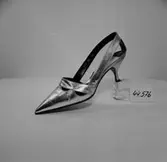 En sko.
Oscaria Skofabrik.