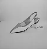 En sko.
Oscaria Skofabrik.