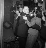 Rumsinteriör, grupp.
Lisa Alvbrants 50-årsdag.