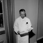 Konsum Bageriet, interiör, en man.