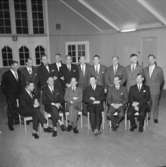 Rumsinteriör, grupp 16 män.UB, 30-årsjubileum.