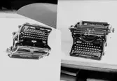 Två skrivmaskiner.