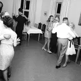 Interiör, grupp.
Lindmans 50-årsdag.