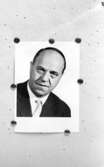 En man, bröstbild.K.G. Larsson