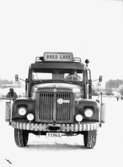 Lastbil, märket Scania Vabis, registreringsnr: T 1963, framsidan.
Byggnadsproduktion AB.
