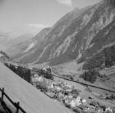 Vy.
Bilden tagen i samband med tågresan genom Schweiz.