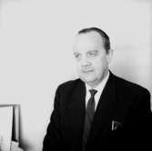 En man, bröstbild.Gunnar Ståhl, Oscaria.Bilden tagen för pass.