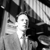 En man.Ewert, Sedells personal.