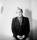 Underhållning, en man.
Glada Potpuriet.