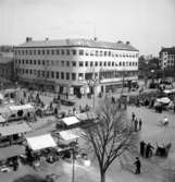 Stortorget. Konsum, affärsbyggnad.
Torghandel.