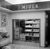 Konsum Ströget, affärsinteriör, mjölk.