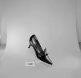 En sko. Nr: 44697.
Oscaria Skofabrik.