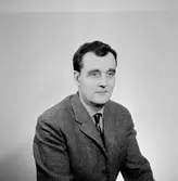 En man, bröstbild.
Örebro Sparbank.