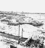 Byggnadsarbete, 3:e etappen.
Bilden tagen i samband med en särskild dokumentation som fotografen gjorde åt Stiftelsen Hyresbostäder Örebro.