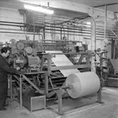 Örebro Emballage, interiör, en man.