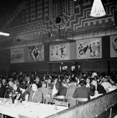 Oscarias 50 årsjubileum.
Interiör, grupp.