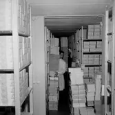 Oscarias nya affär, interiör, uppackning och inredning.