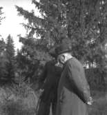 Lerbäck, två män.4 oktober 1945